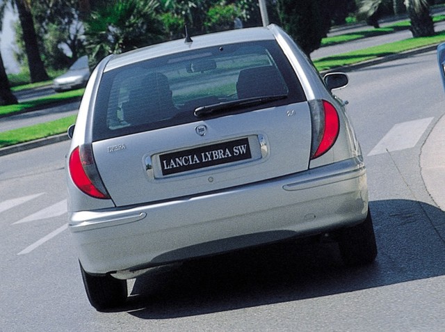 Lancia Lybra Sw foto 32