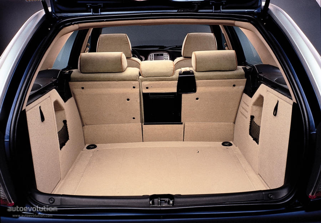 Lancia Lybra Sw photo 35