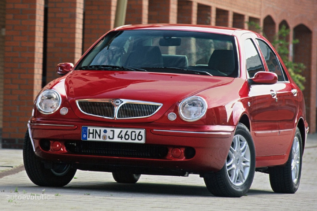 Lancia Lybra photo 4