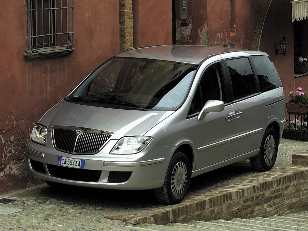 Lancia Phedra photo 9