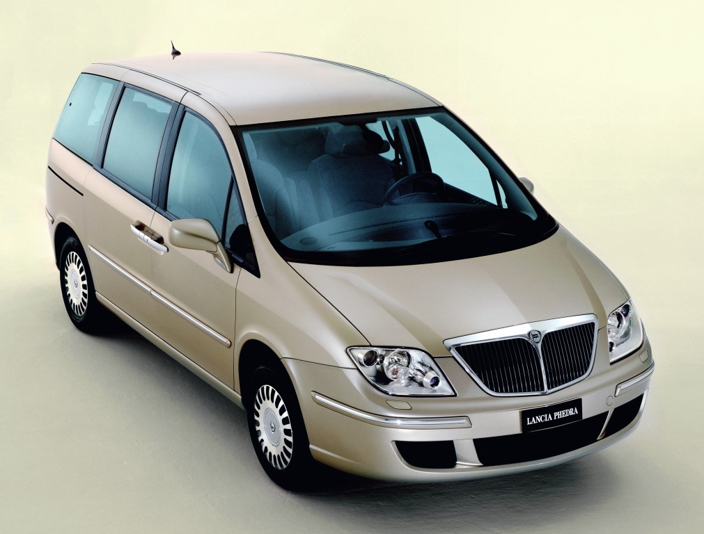 Lancia Phedra photo 11