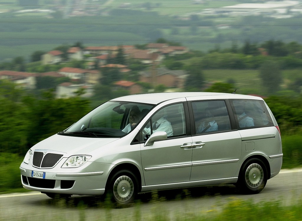 Lancia Phedra photo 20