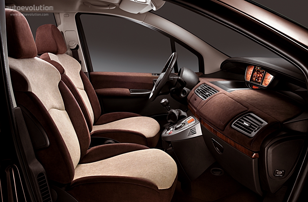 Lancia Phedra photo 23