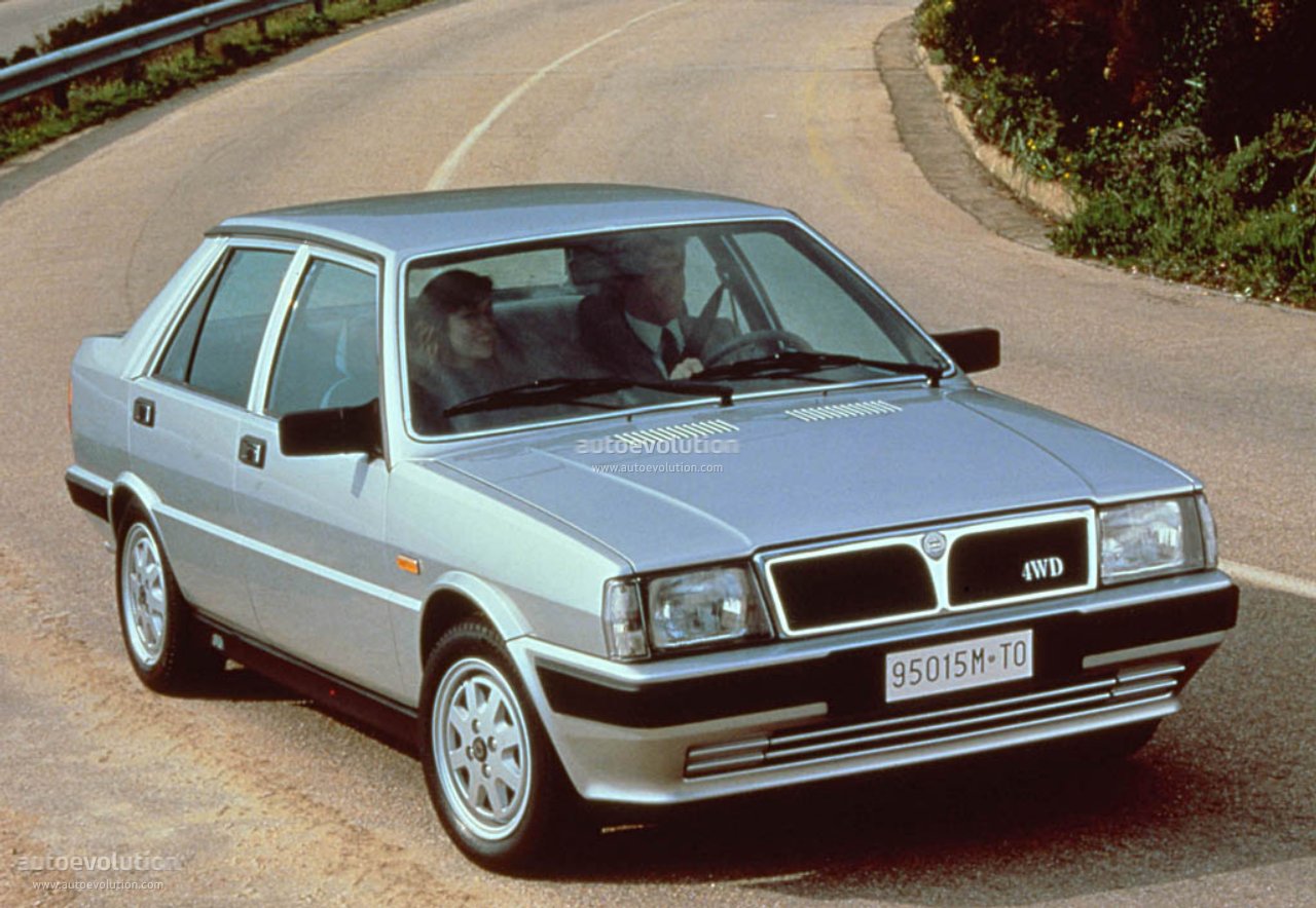 Lancia Prisma photo 2