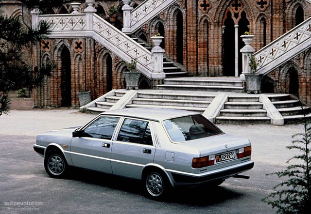 Lancia Prisma photo 3