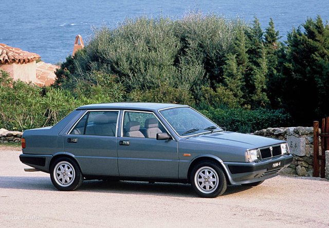 Lancia Prisma photo 4
