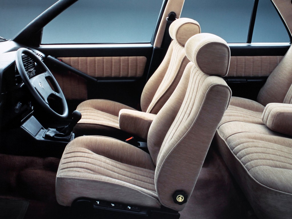 Lancia Thema photo 40