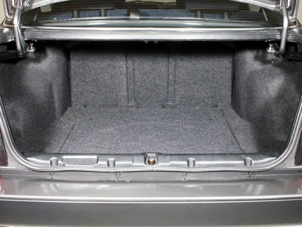 Lancia Thema photo 41