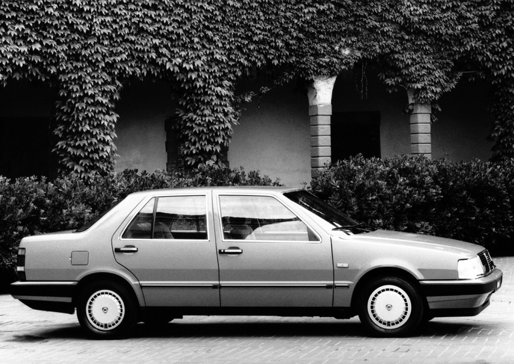Lancia Thema photo 3