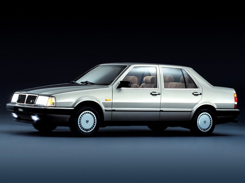 Lancia Thema photo 5