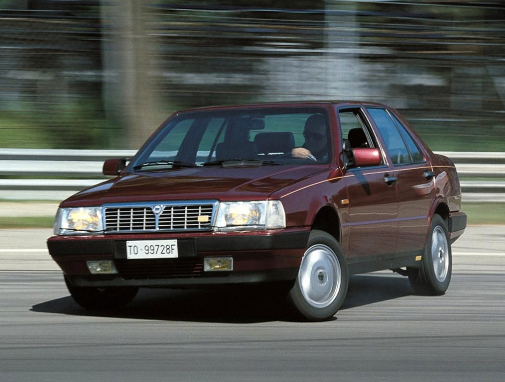 Lancia Thema photo 12