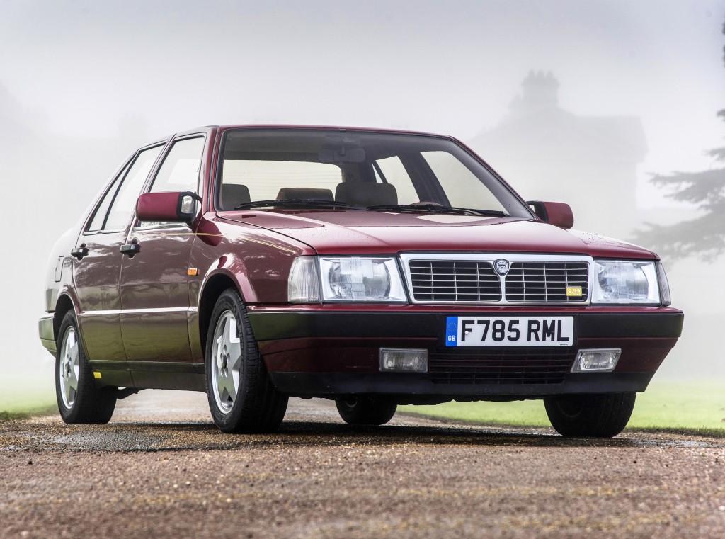 Lancia Thema photo 15