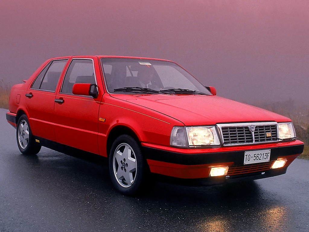 Lancia Thema photo 18