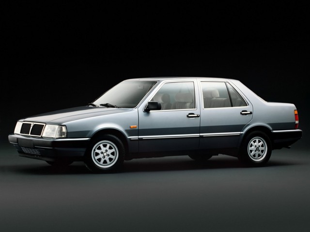 Lancia Thema photo 22