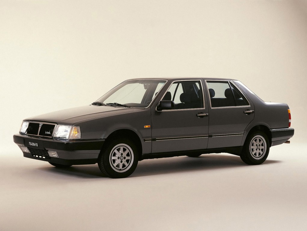 Lancia Thema photo 27