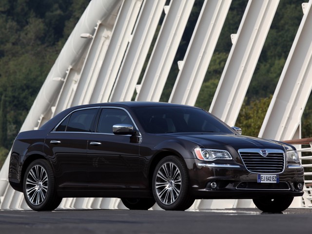 Lancia Thema foto 21