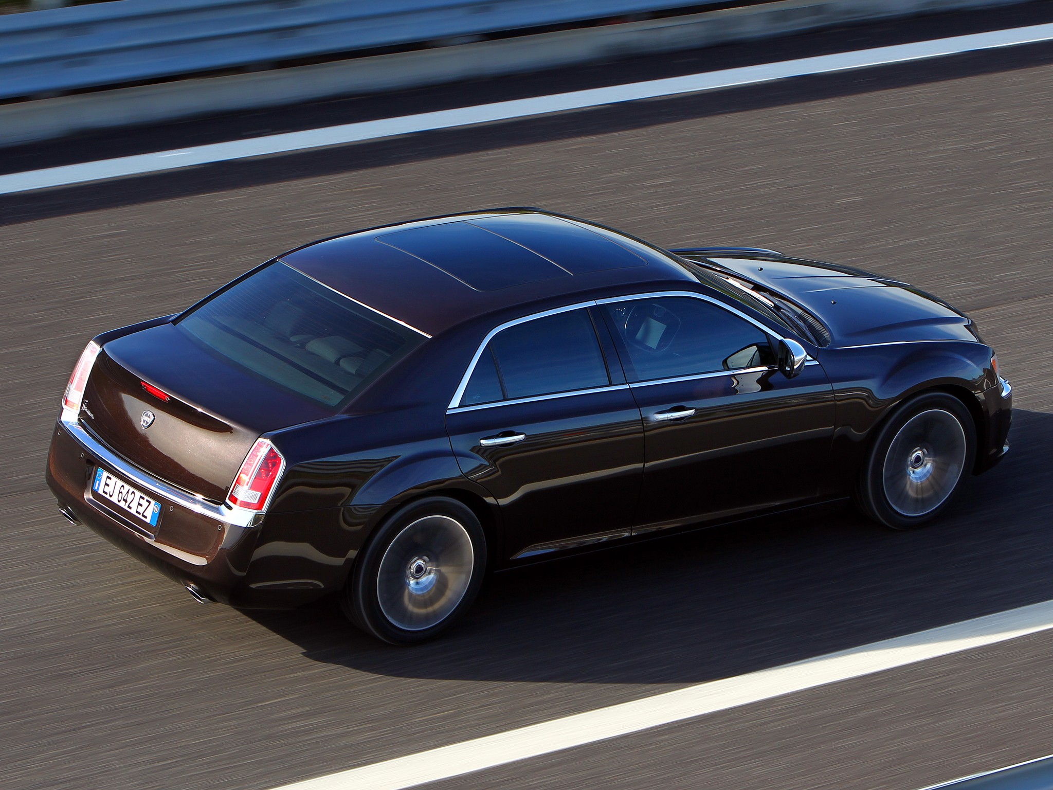 Lancia Thema photo 30