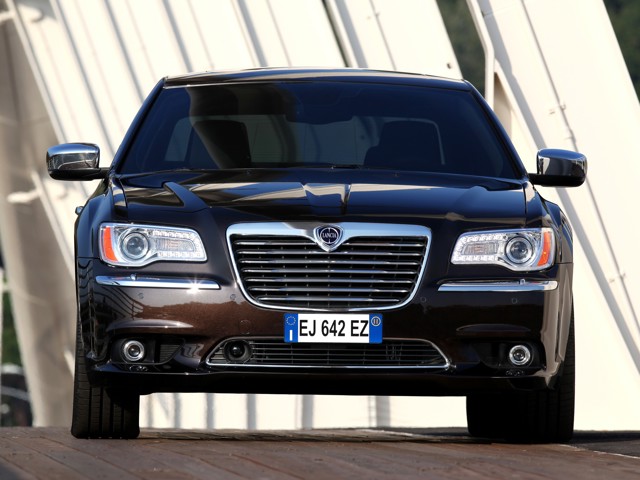 Lancia Thema foto 37