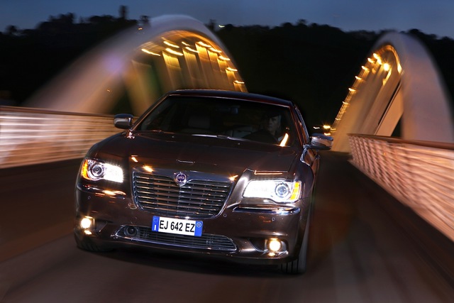 Lancia Thema foto 16