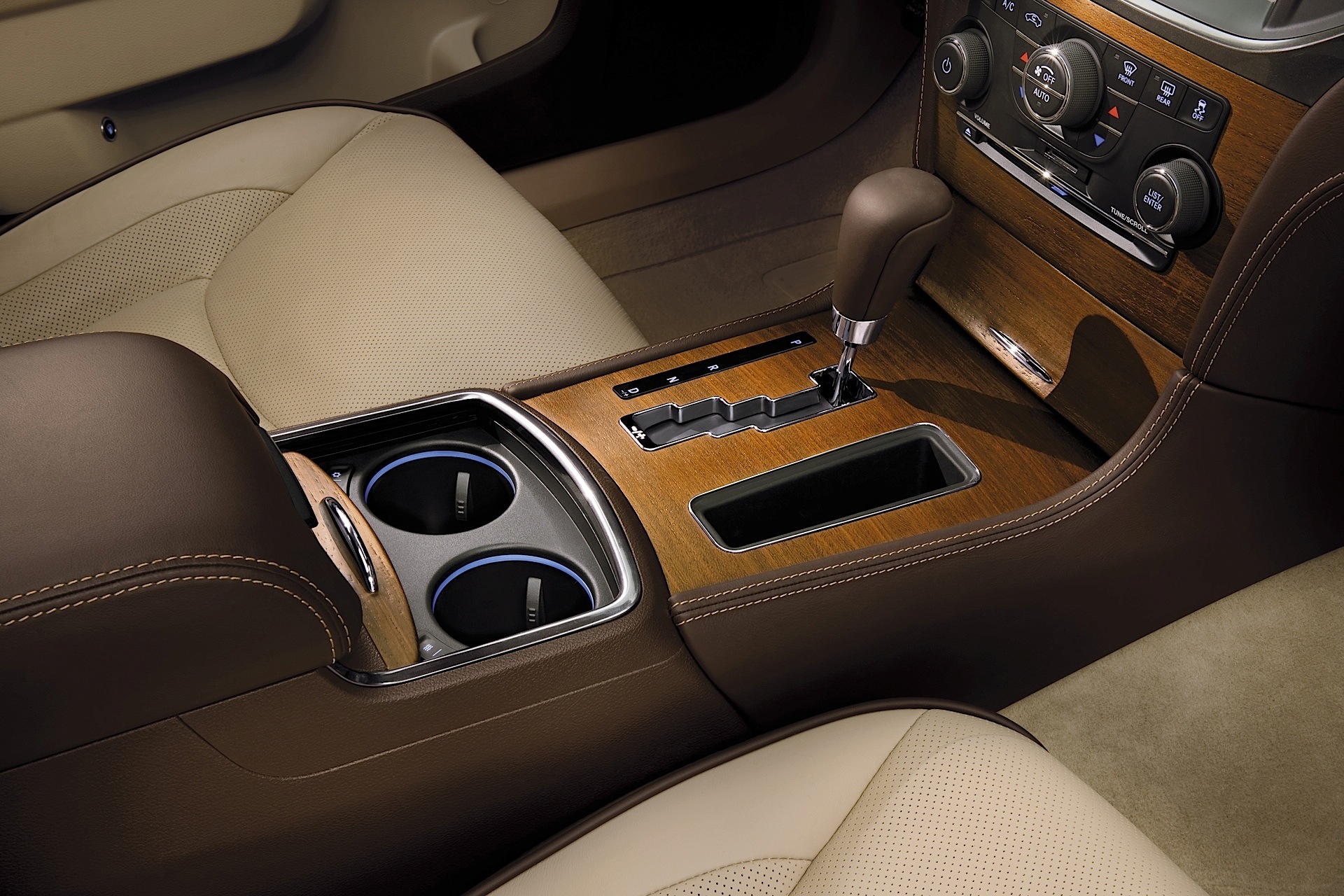 Lancia Thema photo 52