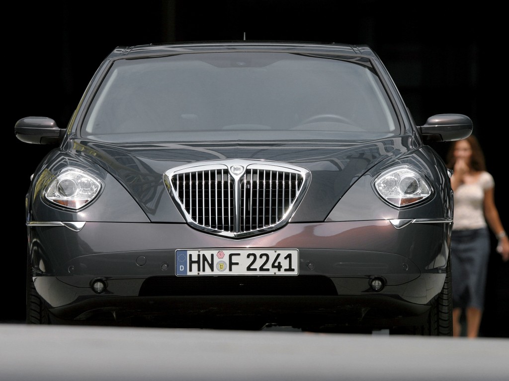 Lancia Thesis photo 10