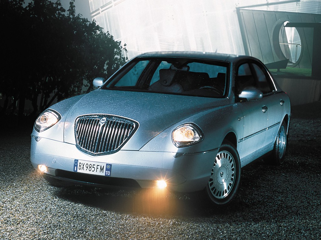 Lancia Thesis photo 18