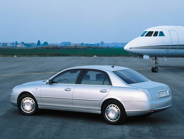 Lancia Thesis photo 23