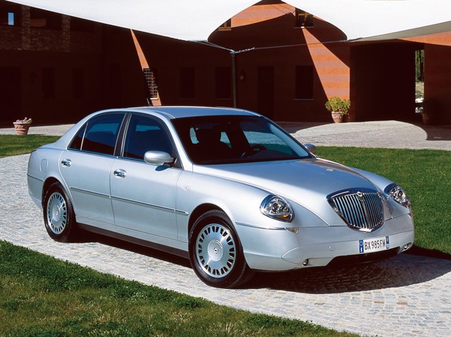 Lancia Thesis photo 31