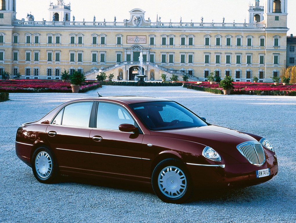 Lancia Thesis photo 35