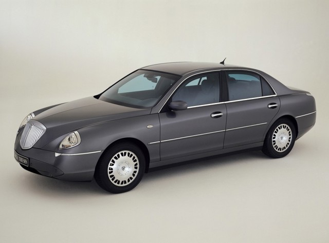 Lancia Thesis photo 39