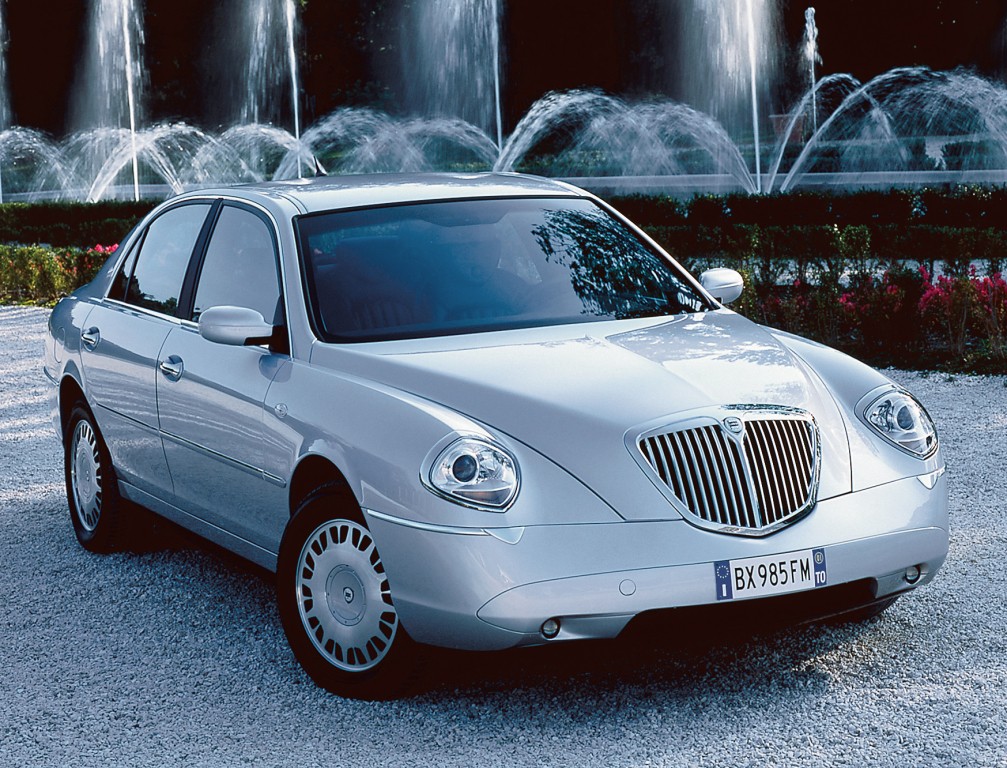 Lancia Thesis photo 40