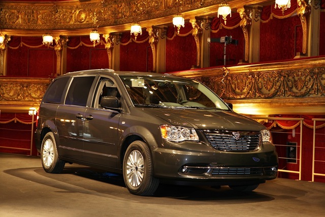 Lancia Voyager foto 14
