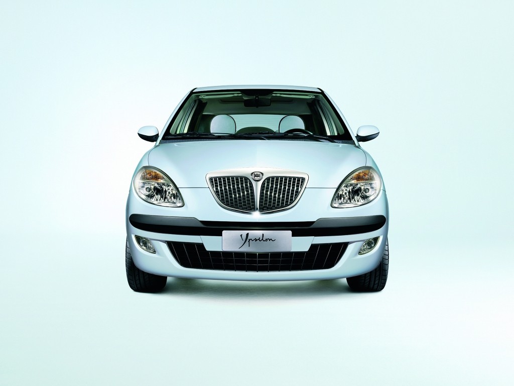 Lancia Ypsilon photo 8