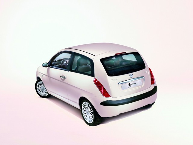 Lancia Ypsilon photo 10