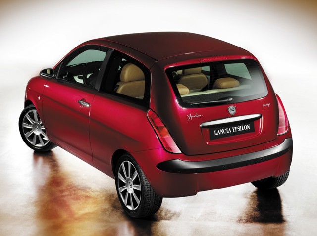Lancia Ypsilon photo 16