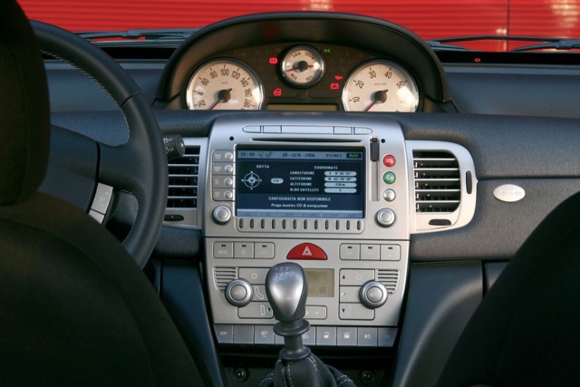 Lancia Ypsilon photo 34