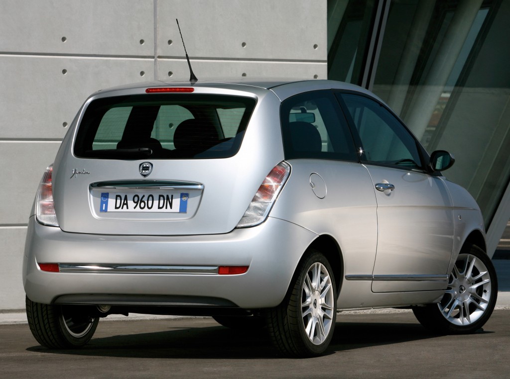 Lancia Ypsilon photo 14
