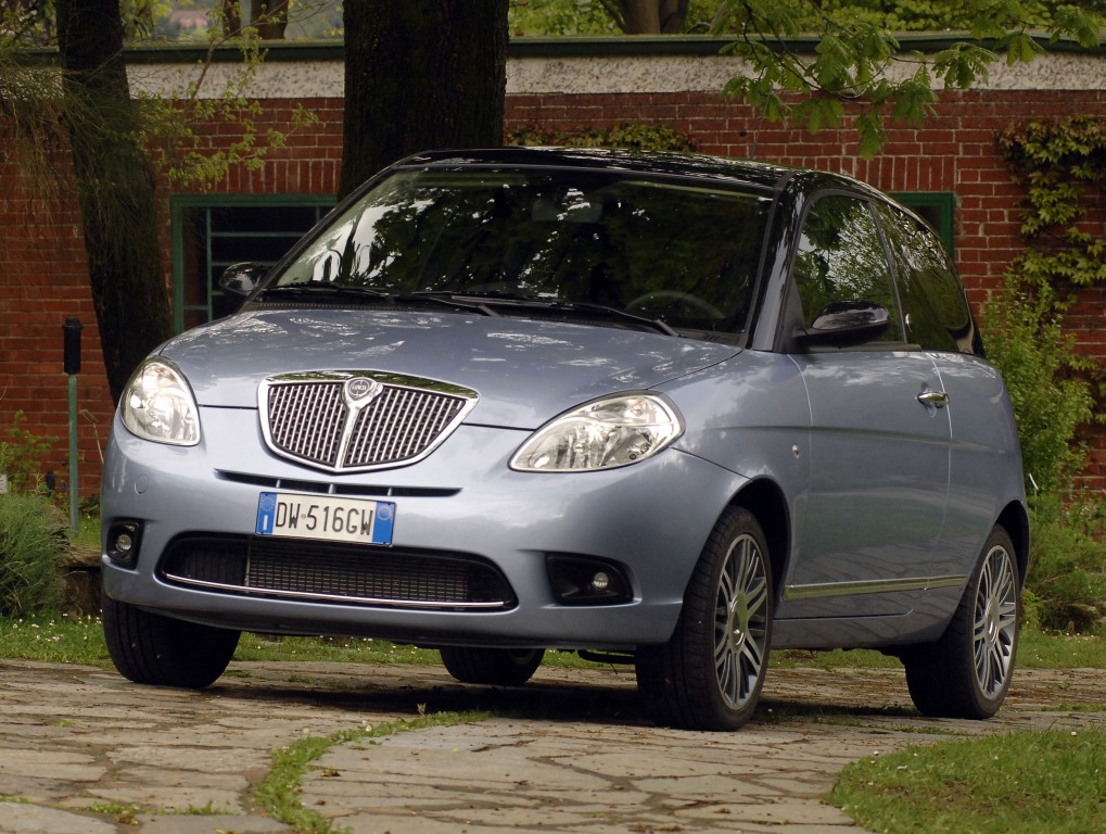 Lancia Ypsilon photo 24