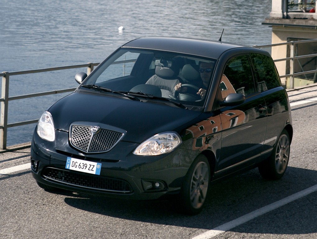 Lancia Ypsilon photo 25