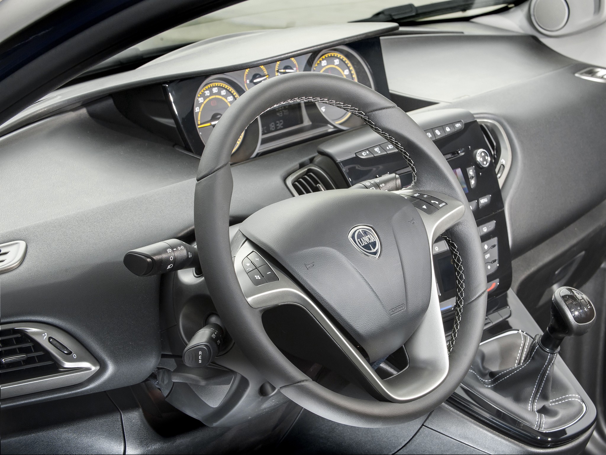 Lancia Ypsilon photo 126