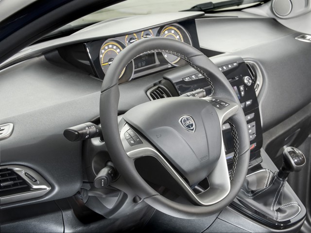 Lancia Ypsilon photo 126
