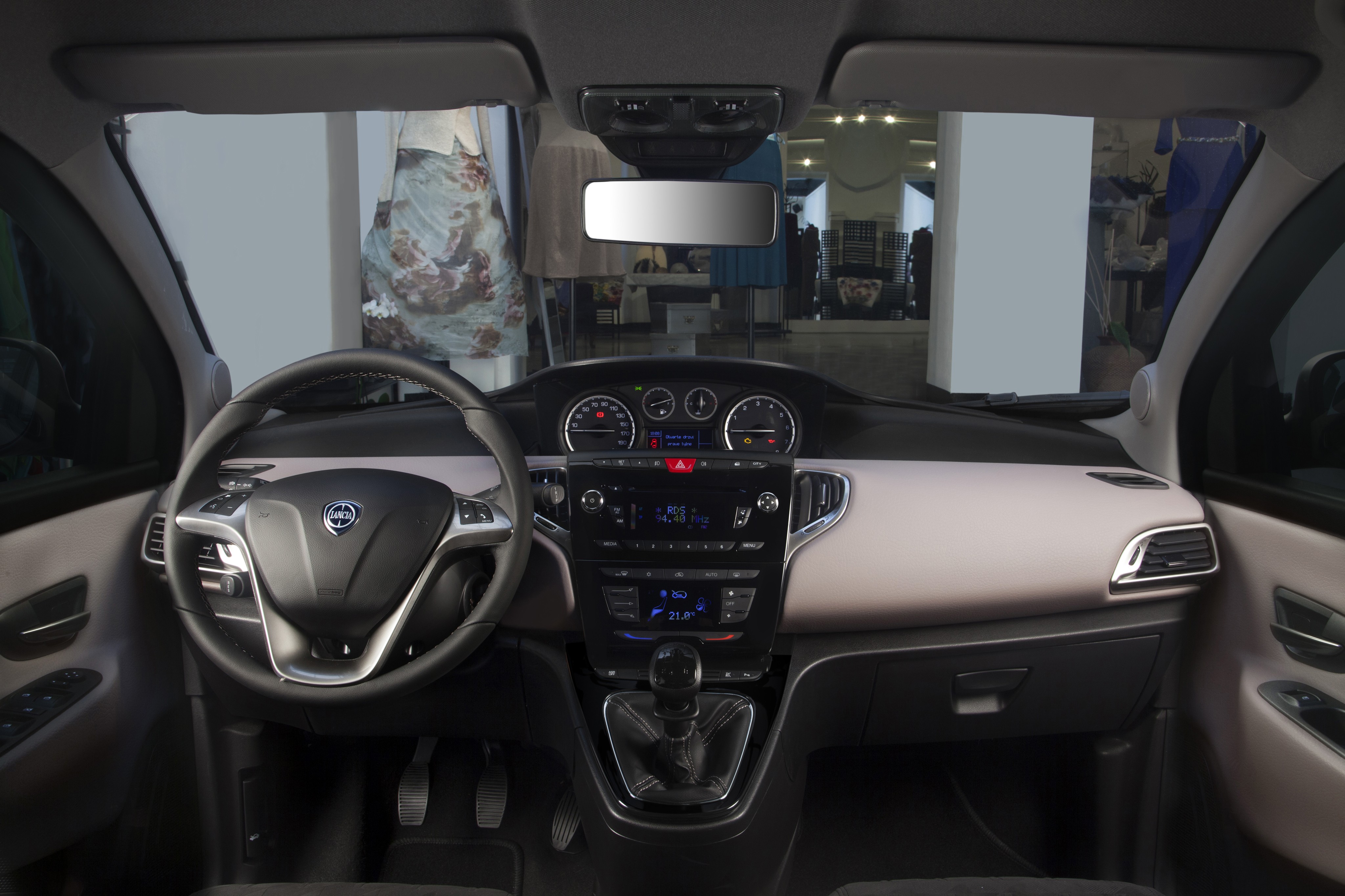 Lancia Ypsilon photo 141