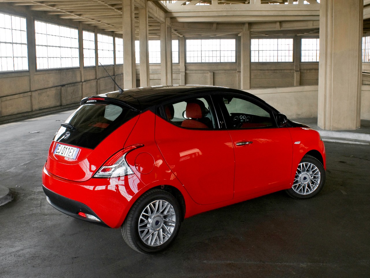 Lancia Ypsilon photo 29