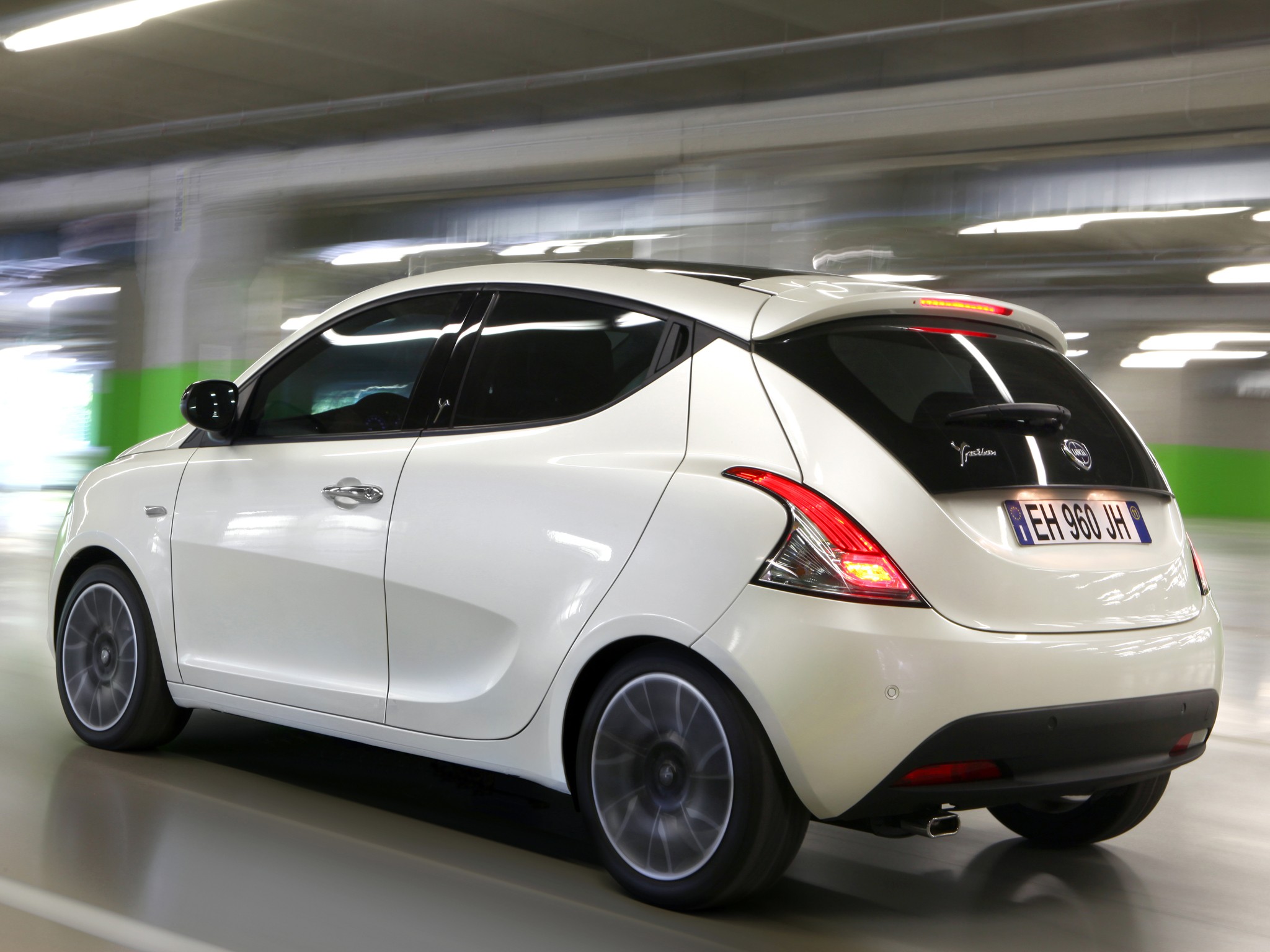 Lancia Ypsilon photo 35