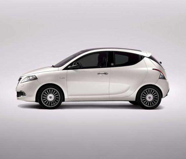 Lancia Ypsilon photo 11