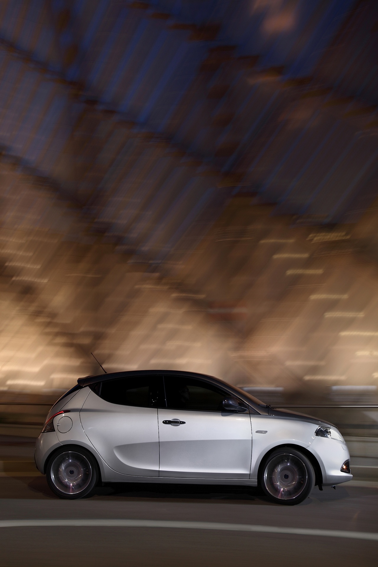 Lancia Ypsilon photo 2