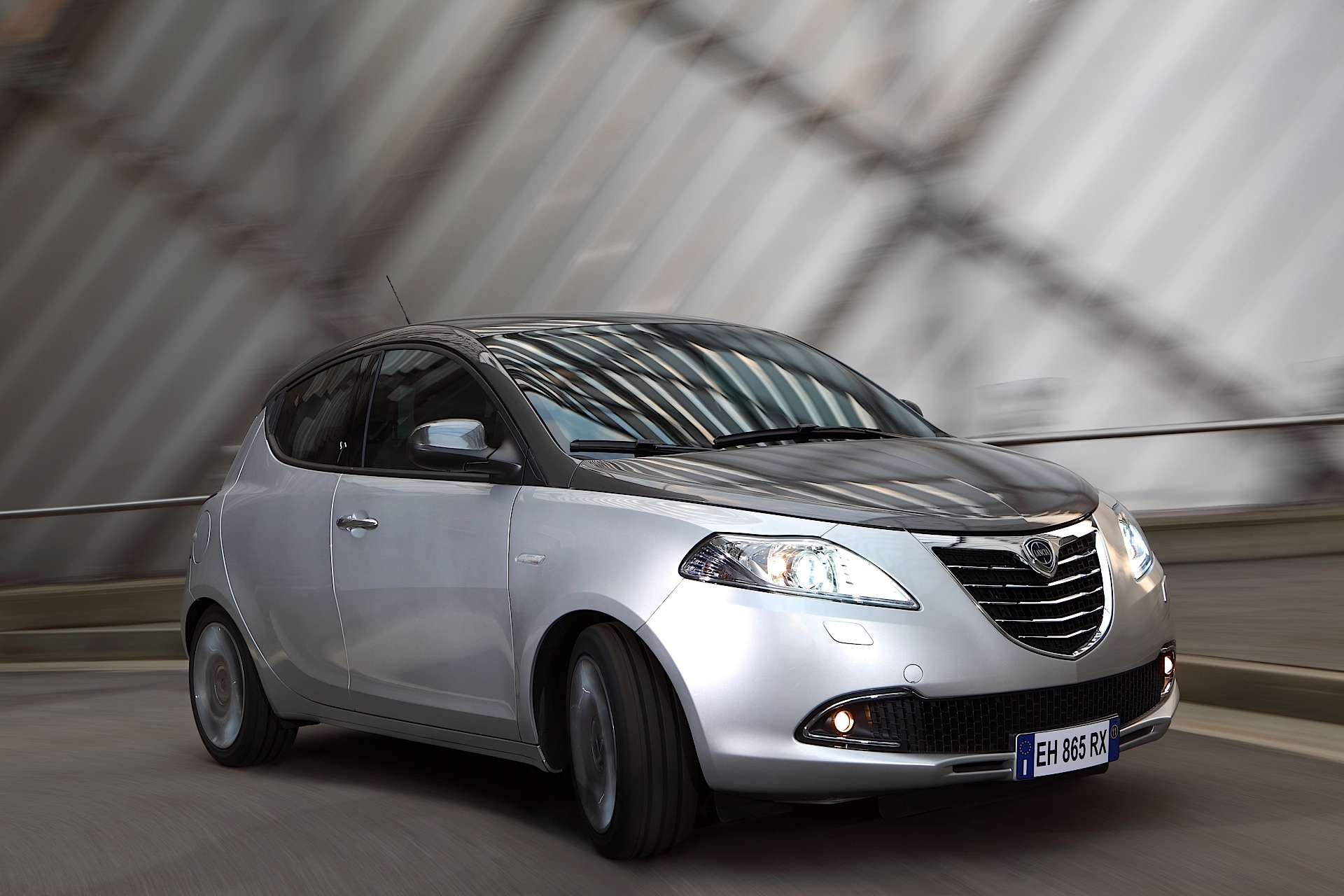 Lancia Ypsilon photo 3