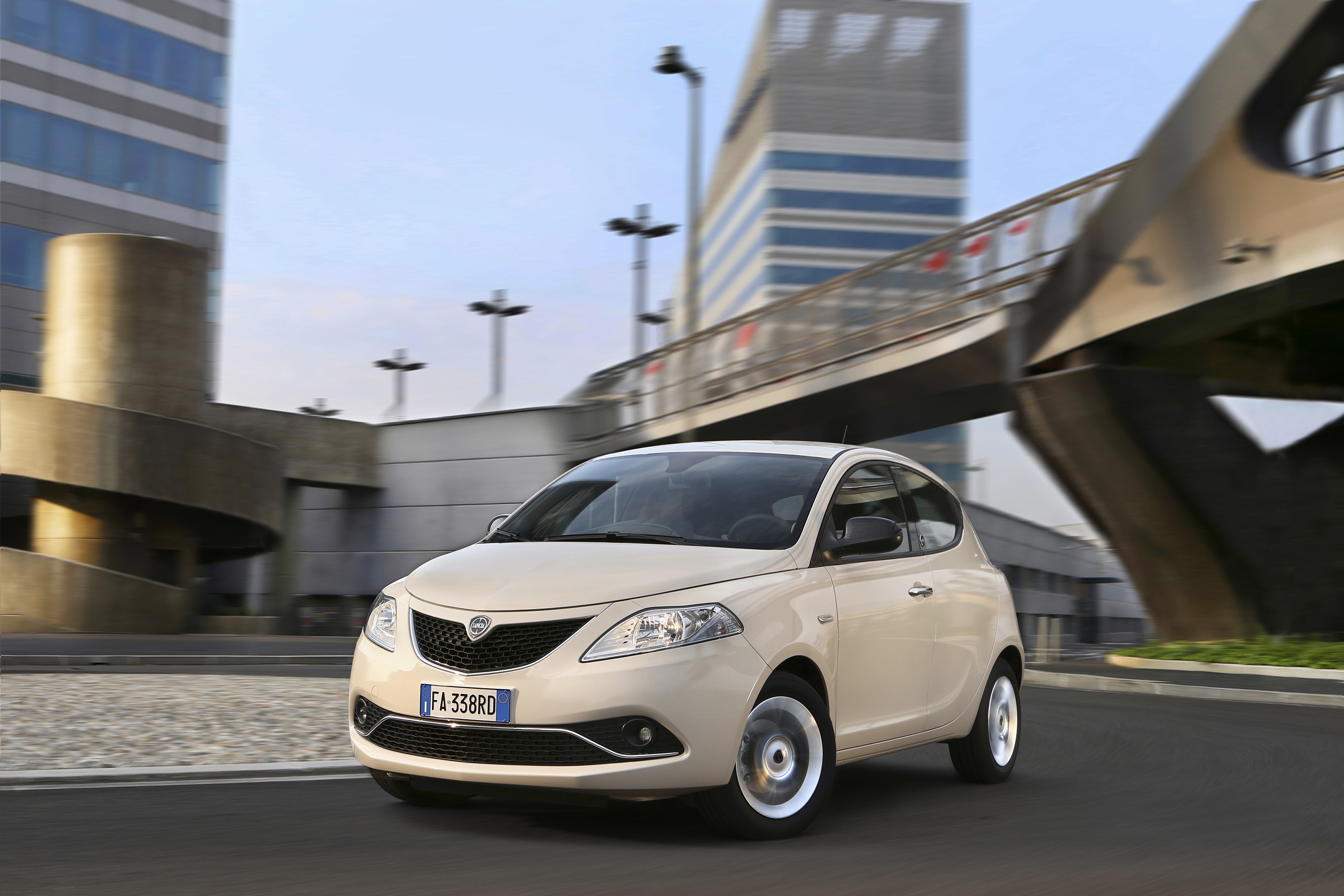 Lancia Ypsilon photo 9