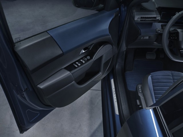 Lancia Ypsilon photo 40