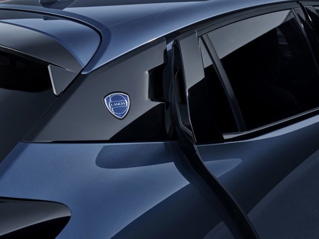 Lancia Ypsilon photo 12